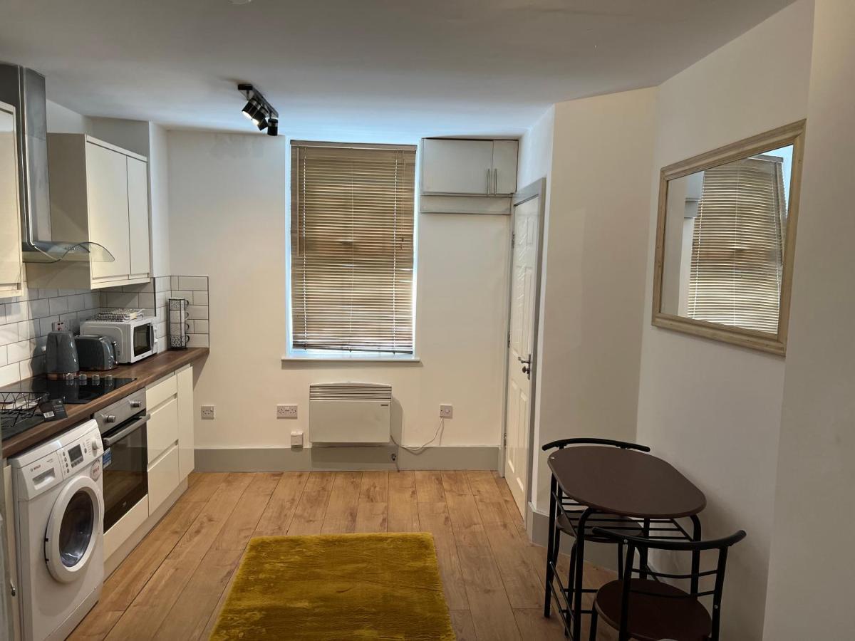 Flat 1 Cairo Street Apartment วอร์ริงตัน ภายนอก รูปภาพ